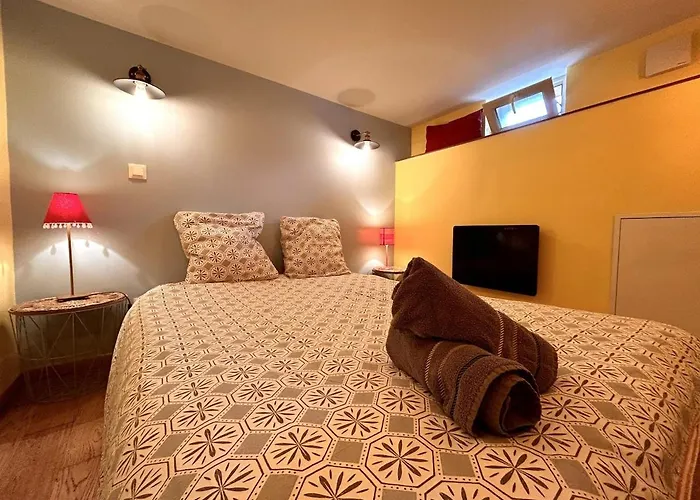 Loft & Parking Prive דירה *